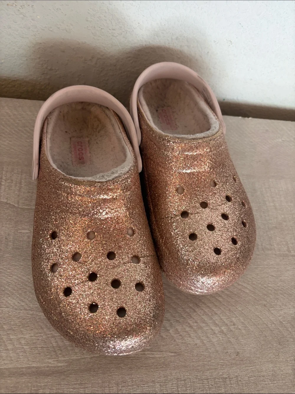 Crocs Glitter Slip-On Clogs kids Soft Lining - Rose Gold Junior 4 nice condition